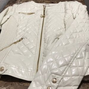 “Leather” GUESS 🧥 Jacket‼️🙌🏻